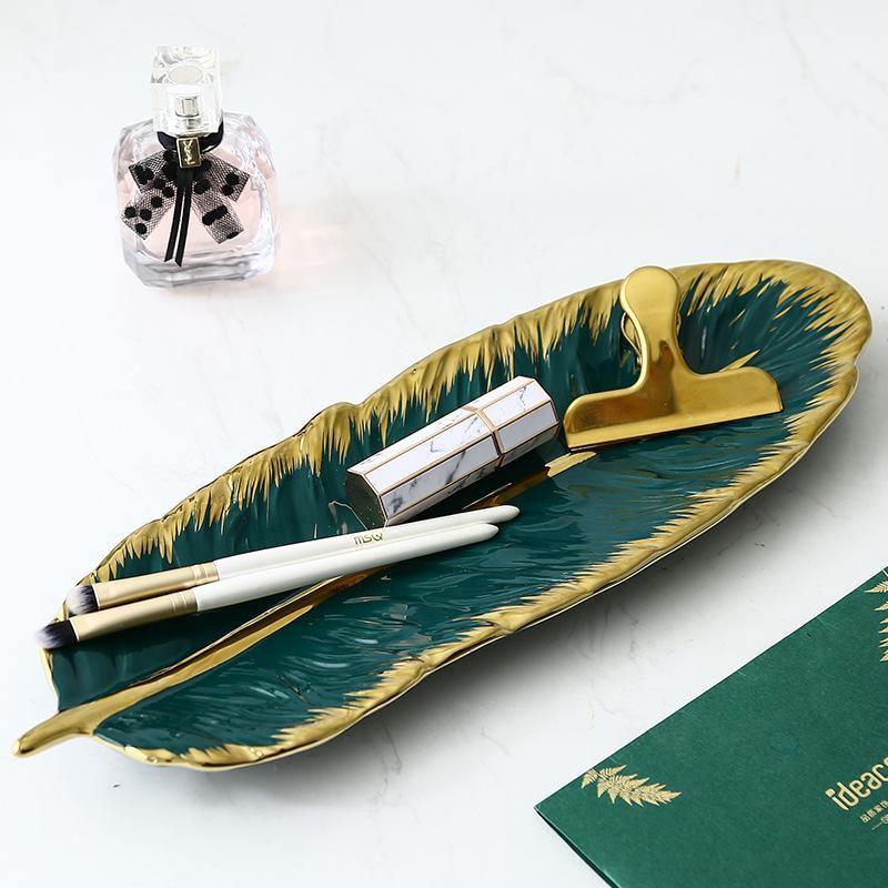 Levél alakú kerámia tálca